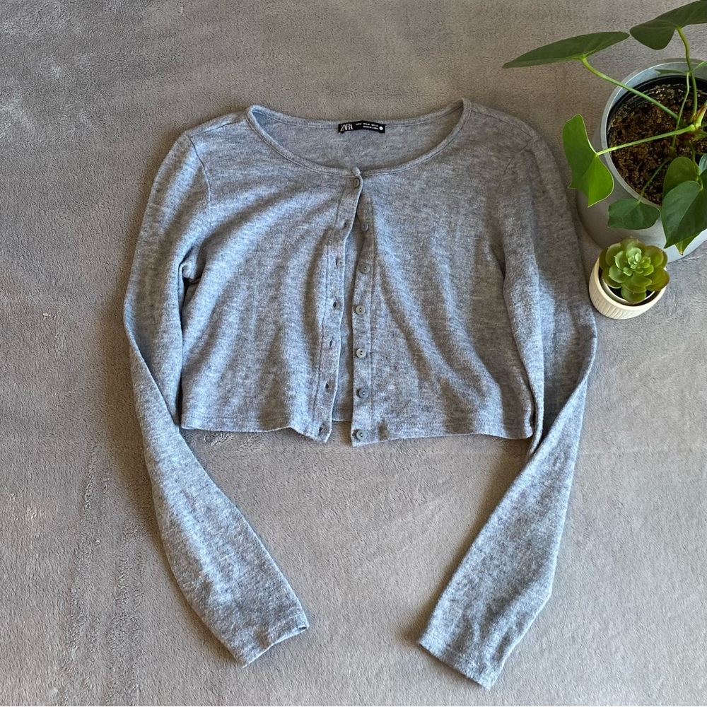 Zara light grey/blue button up long sleeve sweater size M